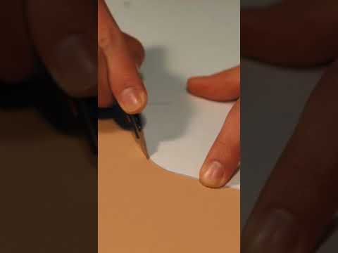 Cutting upper parts for The V Mini Cream bag ✂️