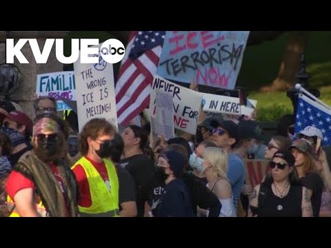 Anti-ICE protesters march through Downtown Austin