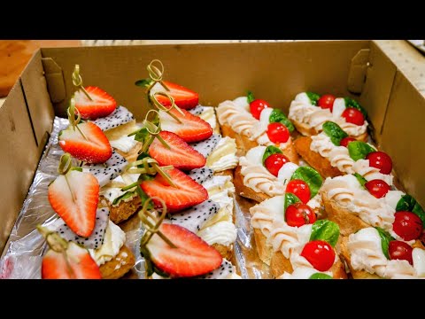 VLOG: A gypsy woman prepares bruschetta for a holiday.