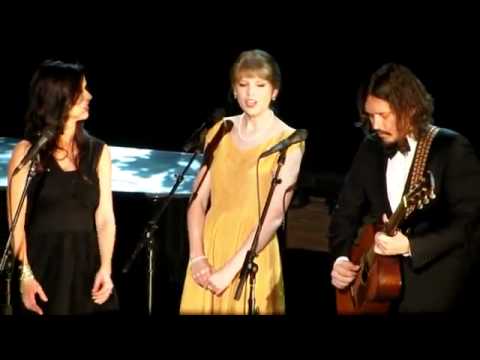 Taylor Swift Ft.The Civil Wars Safe and Sound Live