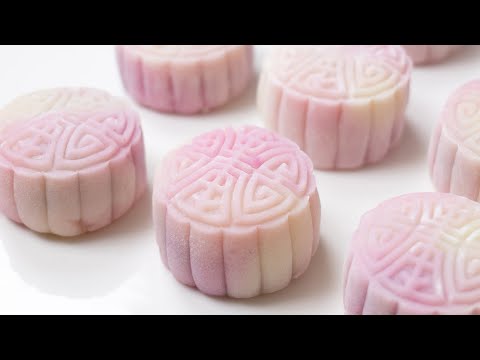 Snowy Mooncakes, easy with a pan