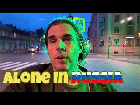 🇺🇸AMERICAN walks through a RUSSIAN City!🇷🇺Alone at Night!🚔🌖🗑️
