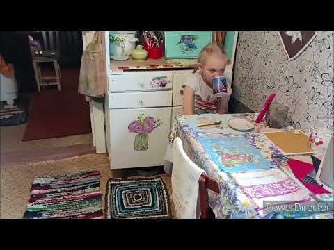 Жизнь в деревне. Простая жизнь женщины. Внучки в гостях