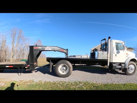 Testing The Gooseneck Hooked To The New Bed! International 4900 with DT466