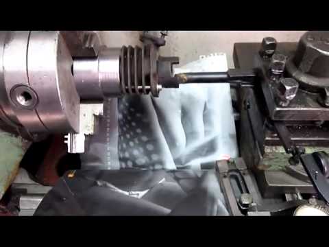 Расточка  цилиндра скутера на токарном станке