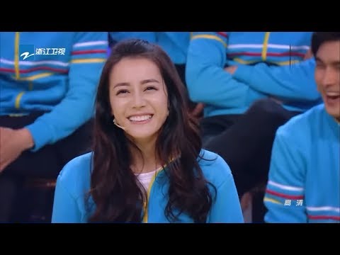 成龙学迪丽热巴卖萌兔子跳 硬汉形象竟然也有可爱的灵魂！《王牌对王牌2》第1期  20170120