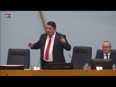 SUKOB U NSRS: Stevandić: Vukanoviću udavićete se u svojoj pljuvački! Vukanović: Što ste nervozni?!