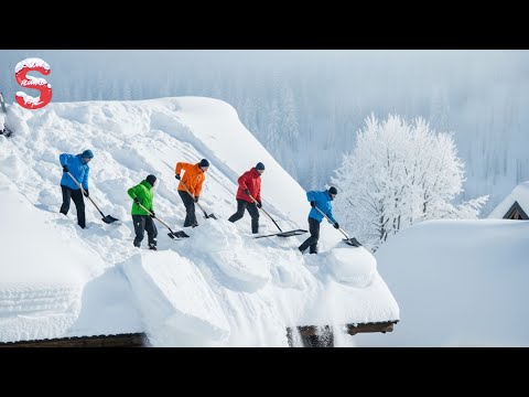 Skilled Snow Removal: Massive Roof Avalanche | Extreme Challenging Roof Snow Clearing Moments #4
