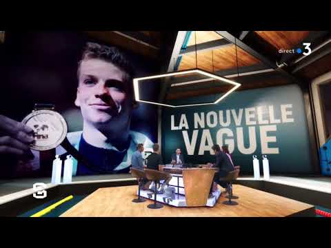 Interview de Léon Marchand dans Stade 2 - Double champion du monde et élu meilleur nageur !