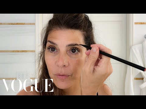 Marisa Tomei's Guide to Natural Skin Care & Everyday Makeup | Beauty Secrets | Vogue