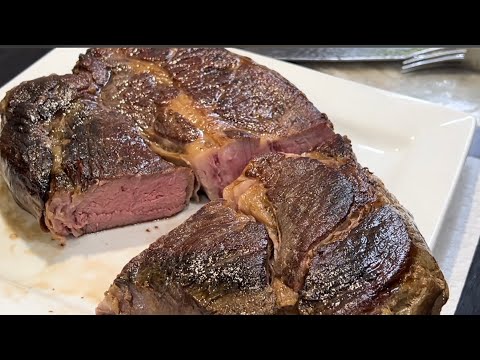 Thick and Juicy Chuck Roast that eats like a Ribeye for a 1/3 of the Price. #animalbased #carnivore