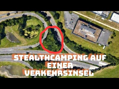 Stealth camping auf einer Verkehrsinsel