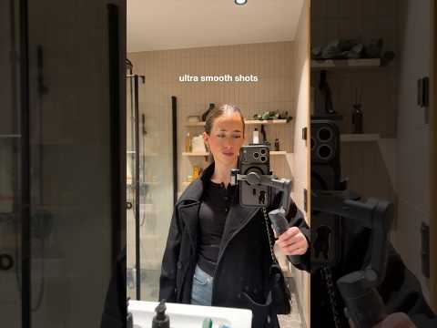 The Secret to Smooth iPhone Transitions using 360° Pan Rotation 🔄 #tech #iphone #gimbal #iphonehack