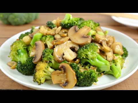 Broccoli has never been prepared so deliciously! Broccoli with mushrooms in garlic sauce.
