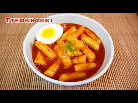 Tteokbokki with fishcake – #1 Korean street food | Spicy, sweet & savory | 어묵떡볶이