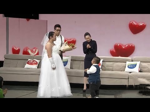 0.9米袖珍男娶小十岁美女, 意外怀孕生下孩子, 美女一开口“非他不嫁”, 王为念都震惊了【王芳王为念访谈】