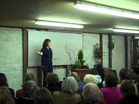 November Gardening Workshop - Harriet Rycroft at Whichford Pottery