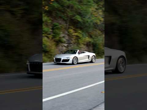 Rate the sound from my straight piped V10 R8 🔥 #supercars #audir8 #carspotting #carlifestyle #V10