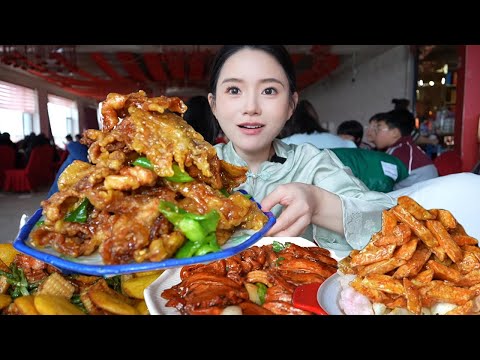 Finally  I ate dumplings the size of Tieling's food volume king's fist and folded into a small moun