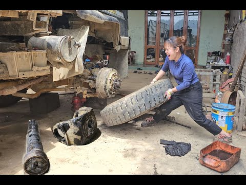 Talented girl fixes dangerous broken front axle of truck