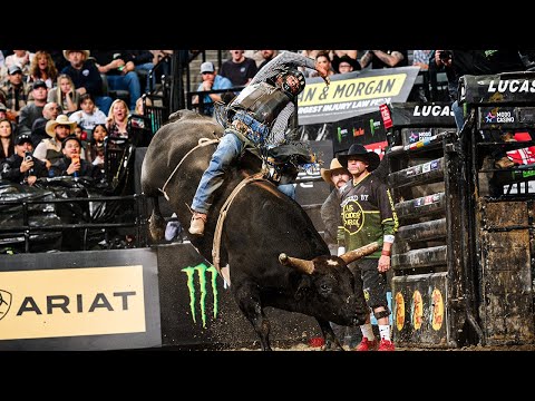 Manoelito de Souza Junior rides Electric Kitty for 89.05 Points | PBR UTB Highlight