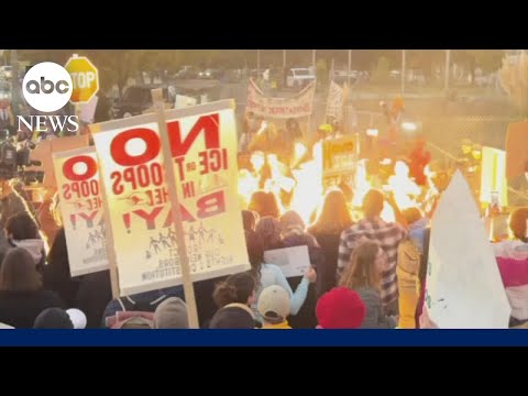 Federal immigration agents arrive in the San Francisco Bay Area