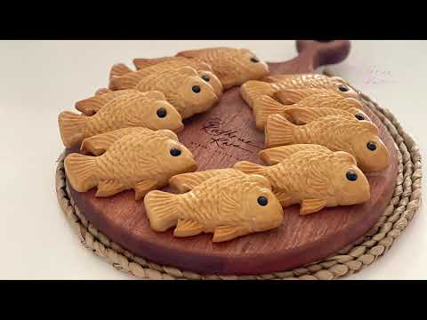 Traditional Fish Doll  Mooncake | Mooncake Biscuit  | 传统公仔饼 |鱼儿公仔饼