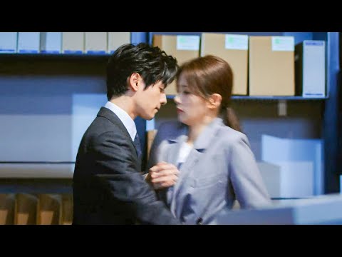 The girl was on her period, and the usually aloof CEO took off his clothes to cover her!