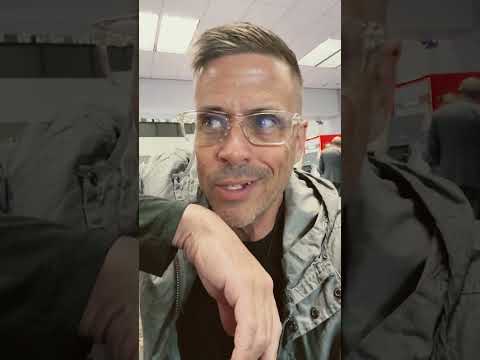 On my way to NYC. #blurbbooks #photography #newyork