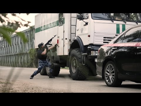 КРУТОЙ БОЕВИК! ПЕРЕОДЕТЫЕ БАНДИТЫ ЛОВКО УНИЧТОЖАЮТ СПЕЦНАЗ! Мститель. Страшный лес! Русский фильм