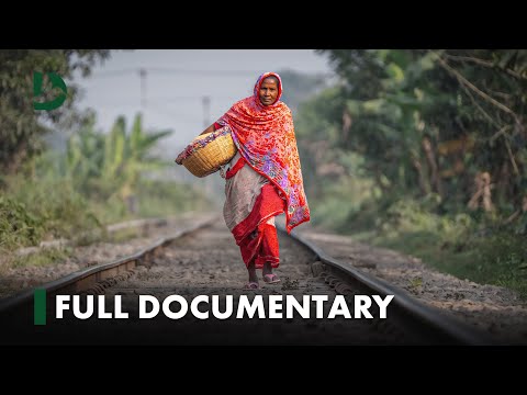 Inside the Life of a 67 Year Old Street Vendor in Bangladesh | DreamersEye