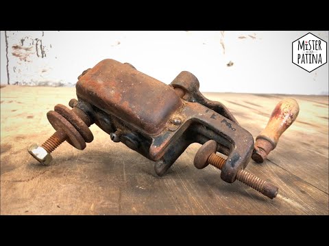 Rusty Handcranked Grinder Restoration | Mister Patina