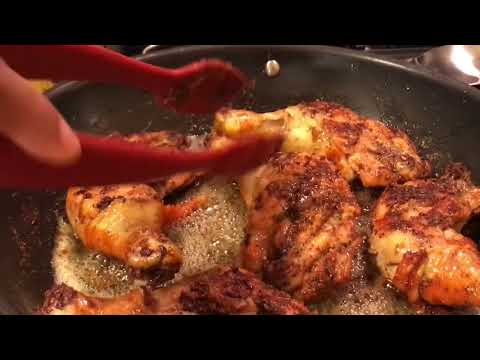 Herbed Chicken with Mashed Potatoes & Pan Gravy