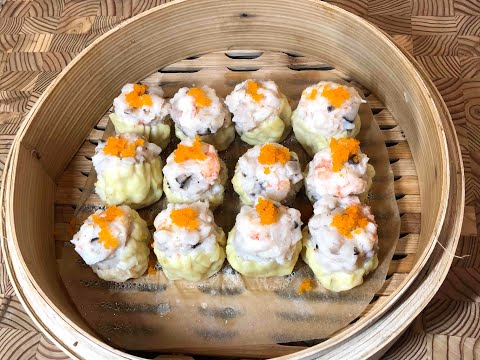 [燒賣皮和干蒸燒賣制作 ]-[粵語版]-干蒸燒賣以其爽口，彈性好，味道鮮美，有汁，誉為點心里四大天王之一，真正做到實至名歸，各個環節都是有講究，從辦餡到打皮，至加溫也是非常至關重要。