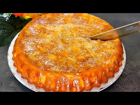 The famous Italian lemon cake🍋 with a cream that melts in your mouth! Simple and delicious!