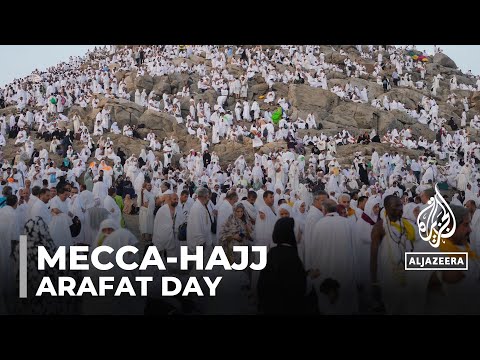 Muslim pilgrims converge on Mount Arafat for holiest day of Hajj