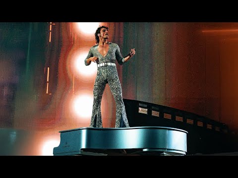 Benson Boone  - Beautiful Things (Live at Coachella 2025)