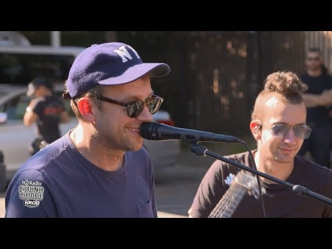 Gorillaz - Acoustic Live at KROQ HD Radio Sound Space