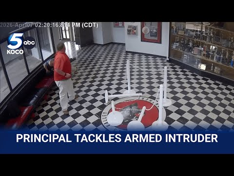 Video shows the moment Pauls Valley principal tackled gunman in school lobby