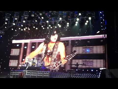 Kiss - I want to Rock and Roll all Night - Nissan Pavilion 7/12/2012