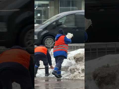 Ukraine 🇺🇦Life in Kiev. February 13, 2026. The Streets of Kiev, Ukraine. Streets Scenes.