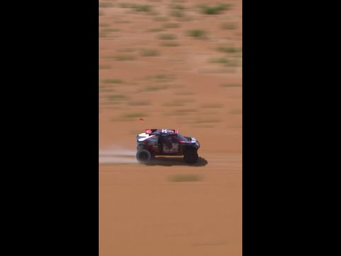 Suspension making that sand smooth like butter 🧈 #dakar2025