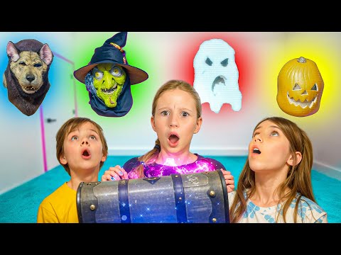 Nastya catches cute monsters on Halloween