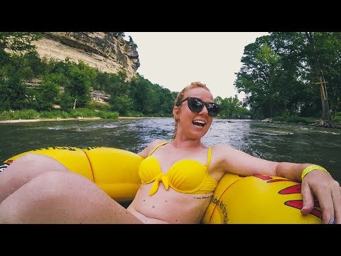 Tubing ADVENTURE! + The BEST TEXAS BBQ 😍