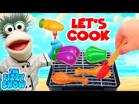 Fizzy &amp; Phoebe's Pretend Cooking Yummy Lunch On Summer BBQ Grill |The Fizzy Show Videos