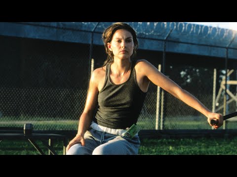 顶级女神含冤6年出狱，当着所有人的面，用一把枪指着丈夫说：这次，我可以光明正大地杀死你！一口气看完《双重危机》