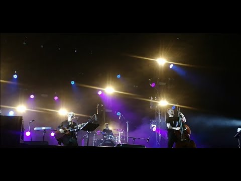 Сурганова и Оркестр. Деньрожденческий концерт в Крокусе 26 апреля 2022 г.