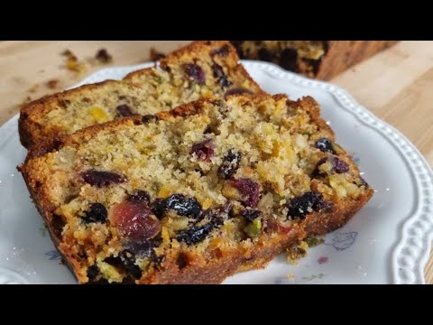 "Decadent Pistachio & Fruit Farmhouse Cake Recipe - A Slice Of Heaven!"