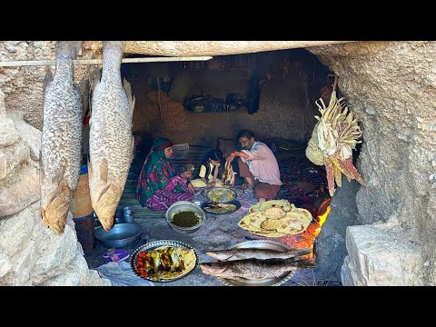 IRAN Village Life: Cooking Traditional lunch and Baking Local Bread in a Clay Oven