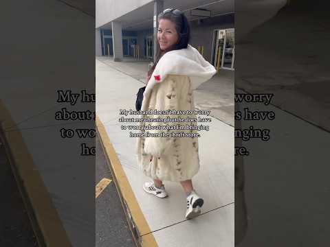 He’s lucky to have such a thrifty wife 😉 #thrifting #thriftshopping